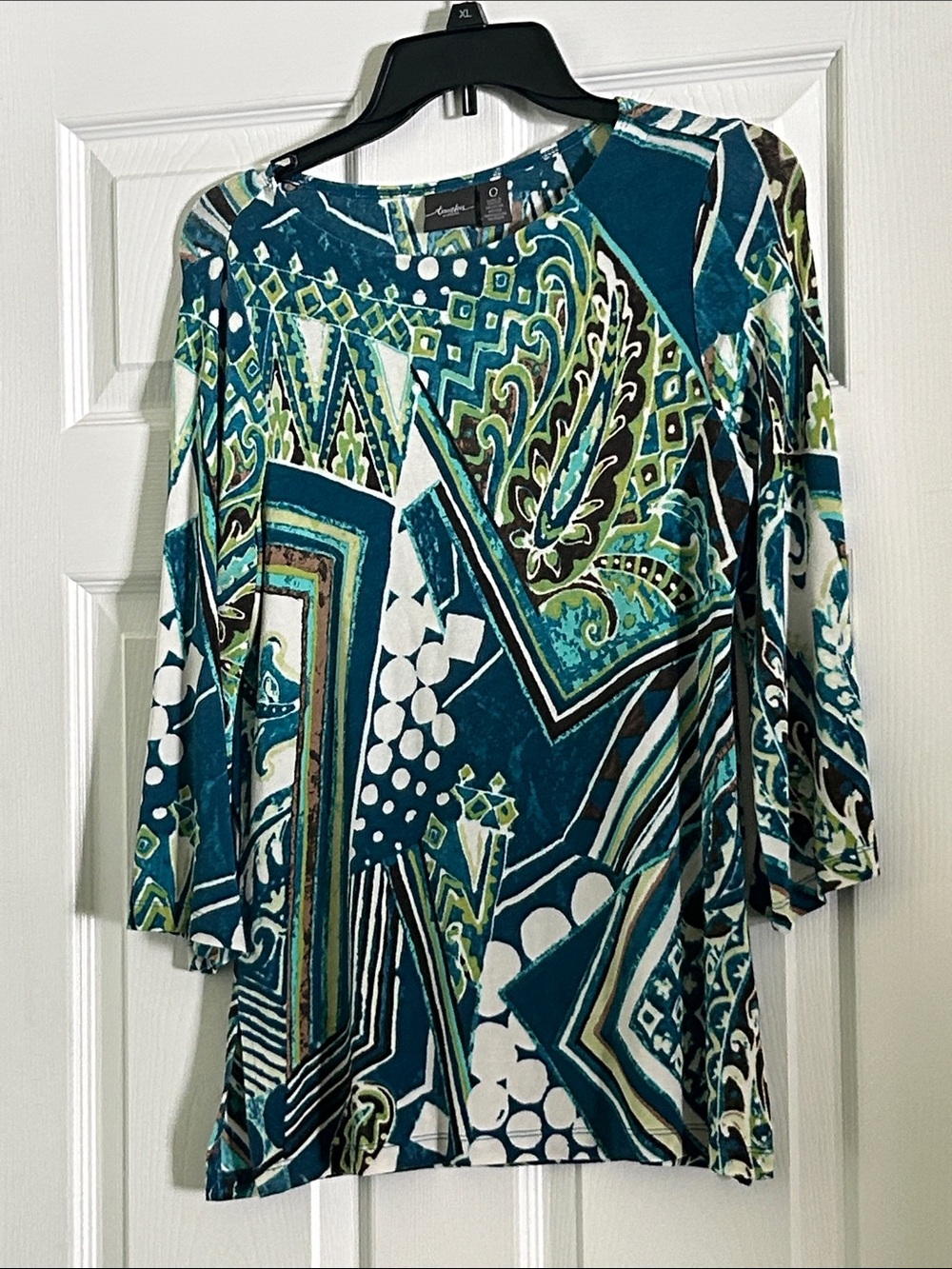 Blue-Green Abstract Print Long Sleeve Women's Top